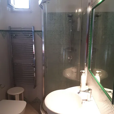 Limoni Sul Mare ベッド・アンド・ブレックファスト Torre di Faro