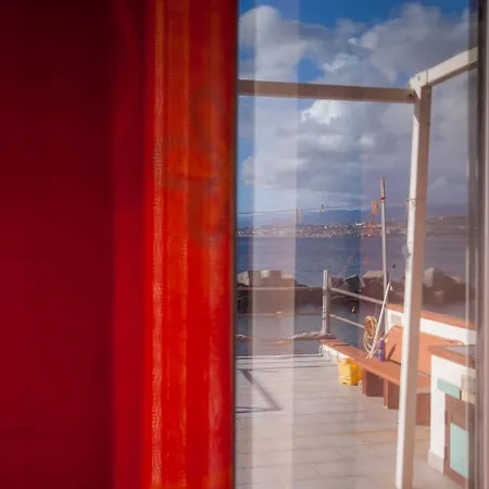 ベッド・アンド・ブレックファスト Limoni Sul Mare Torre di Faro